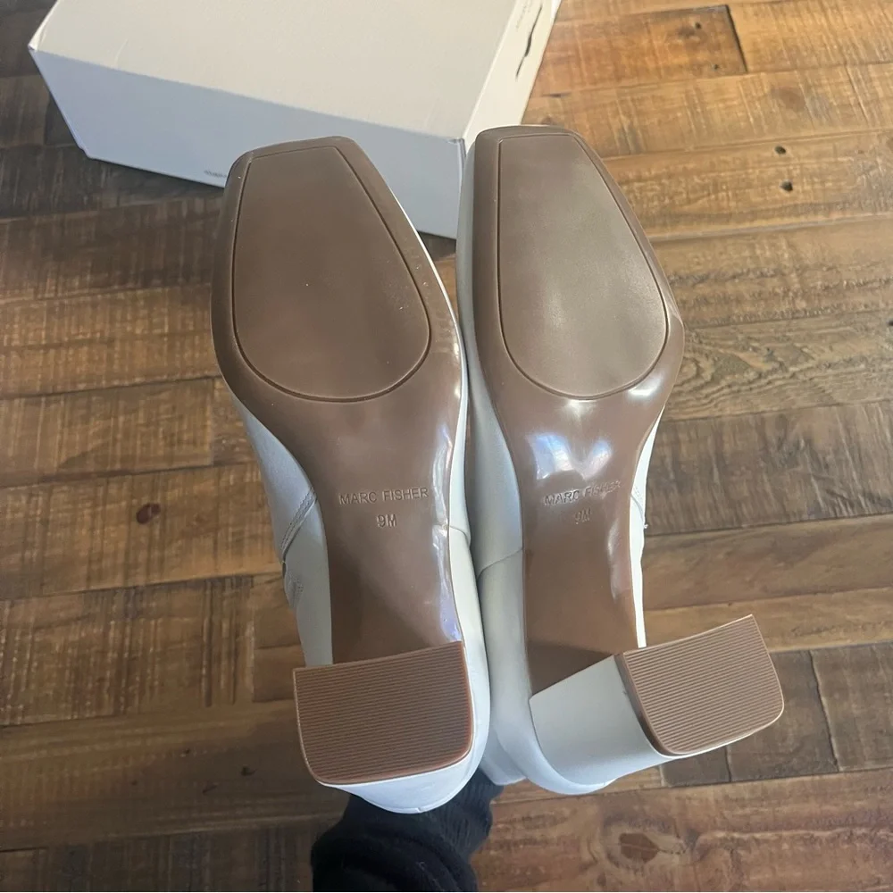 Marc Fisher Nebula Square Toe Bootie Size 9 - Picture 5 of 9